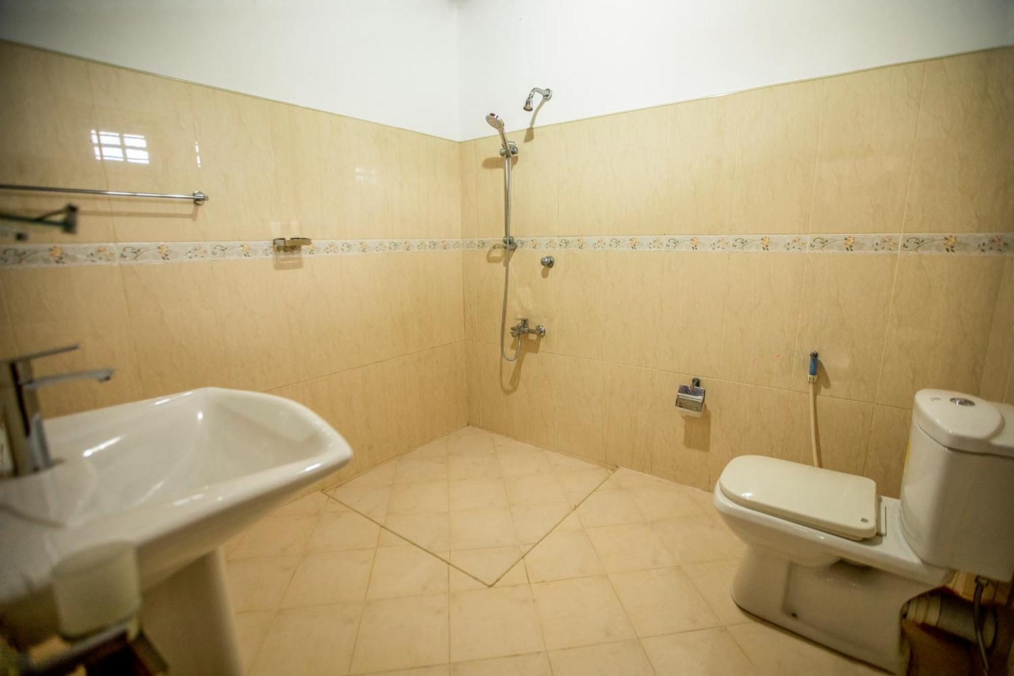 Three Shades Bed & Breakfast กอลล์ ภายนอก รูปภาพ
