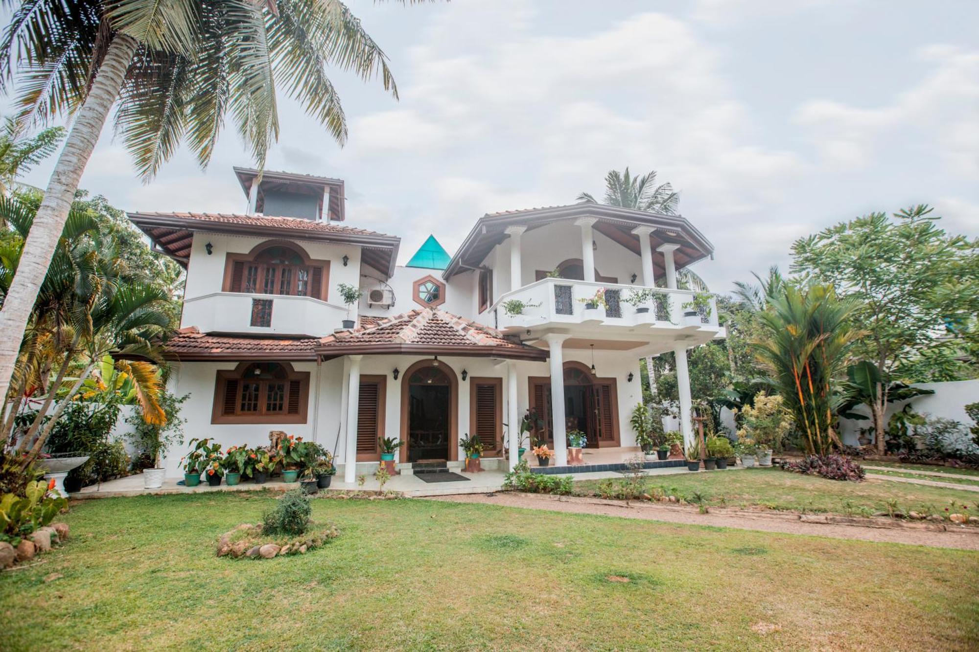 Three Shades Bed & Breakfast กอลล์ ภายนอก รูปภาพ