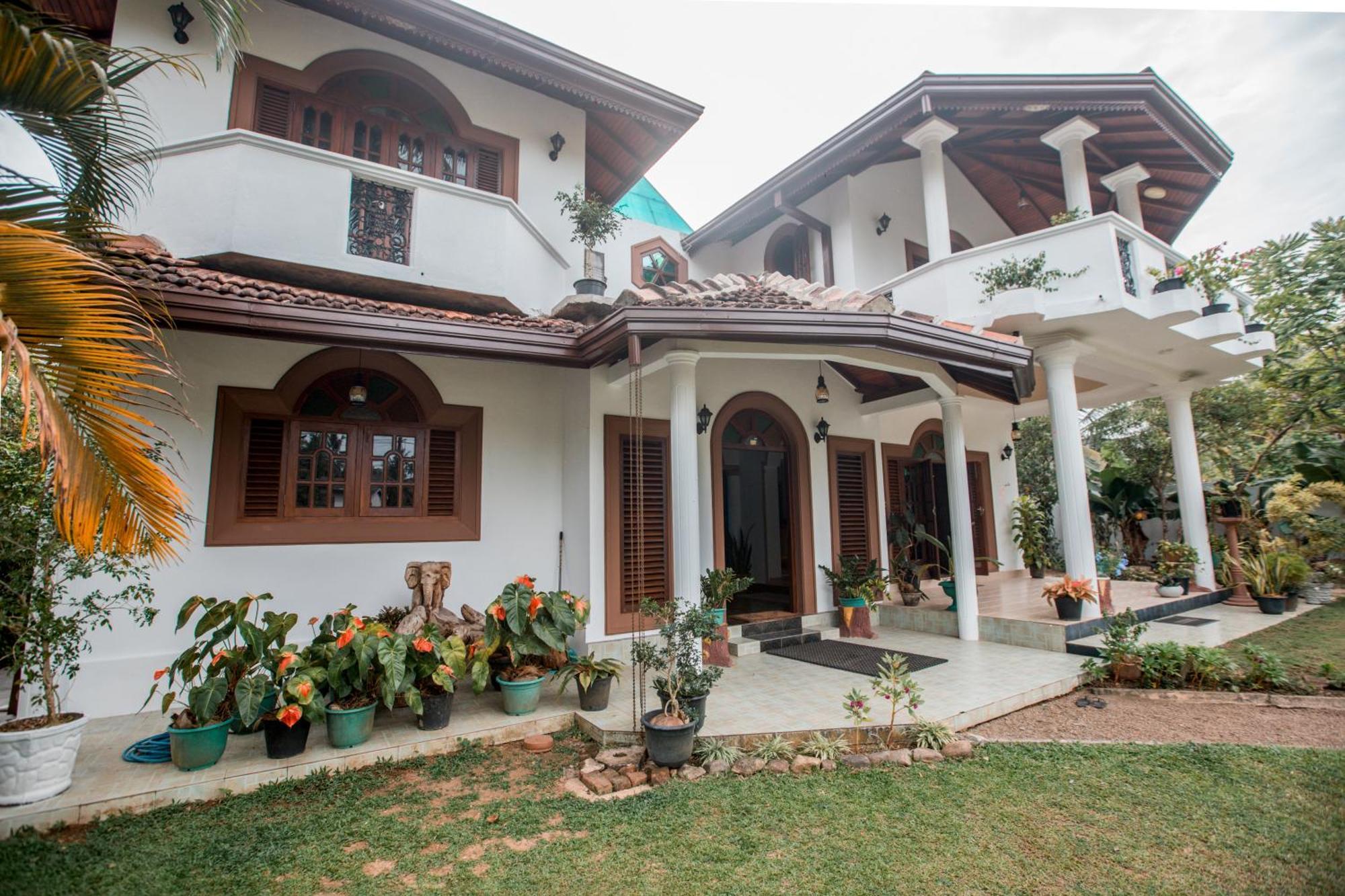 Three Shades Bed & Breakfast กอลล์ ภายนอก รูปภาพ