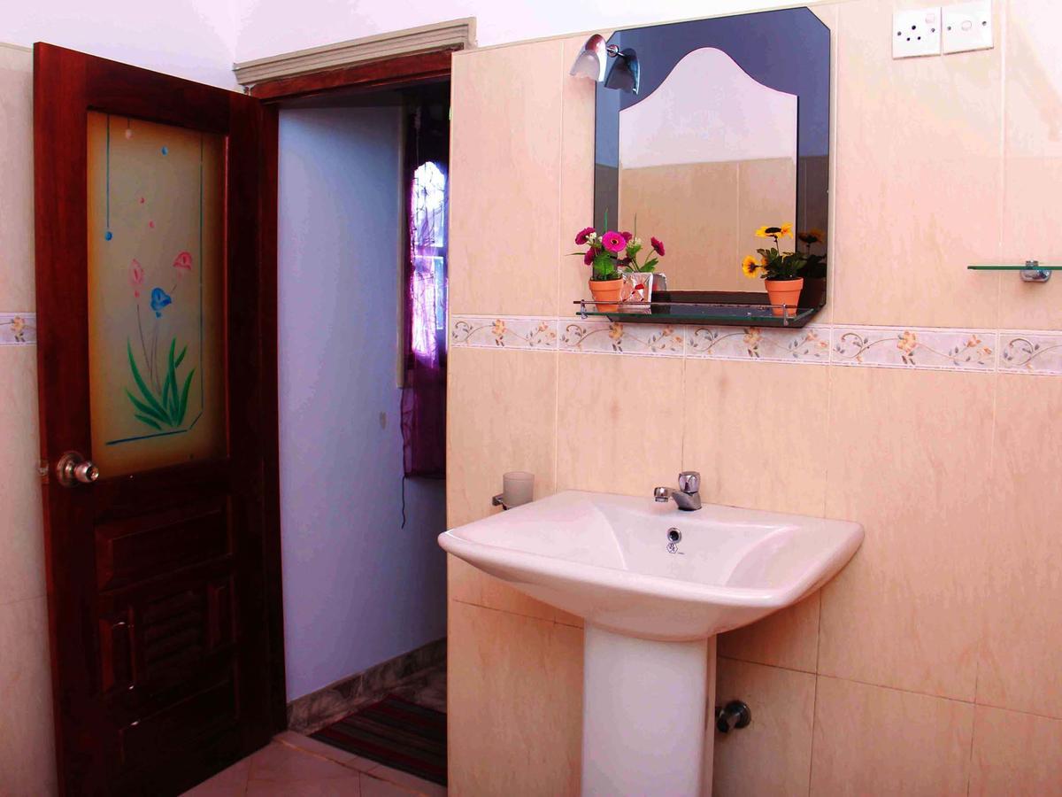 Three Shades Bed & Breakfast กอลล์ ภายนอก รูปภาพ