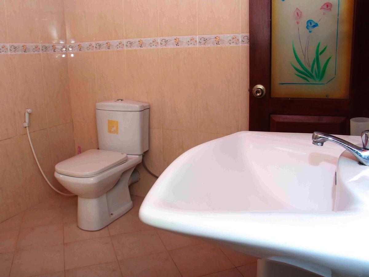 Three Shades Bed & Breakfast กอลล์ ภายนอก รูปภาพ