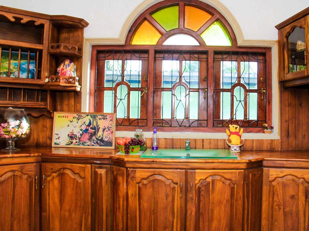 Three Shades Bed & Breakfast กอลล์ ภายนอก รูปภาพ